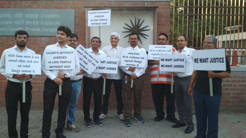 Advocates of Guj HC staged march for justice on less Judges issue