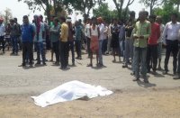 साइकिल सवार को भारी वाहन ने ठोका, 10 फीट तक बुजुर्ग को घसीटकर ले गया दूर, तोड़ा दम