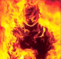 मना करने पर नहीं मानी पीड़िता तो आग लगा  दी, हैलट अस्पताल में एडमिट