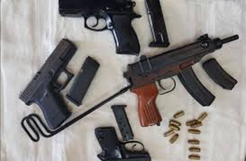arms and ammunition,Arms smugglers,illegal arms smuggling,sog rajasthan,