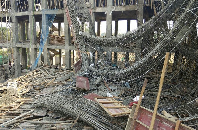 hotel building collapse in madhya pradesh kills two in jabalpur,accident in jabalpur,kemtani group newly constructed hotel building collapse in jabalpur,Jabalpur,jabalpur police,breaking news,latest news in mp,crime,mp govt forgets,