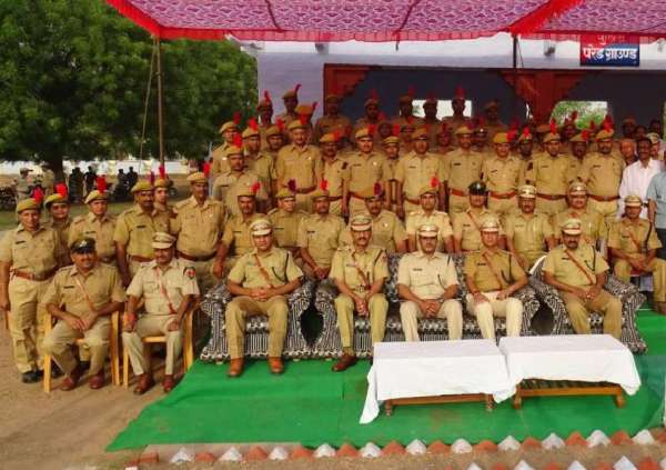 desh seva ke lie sadaiv tatpar rahane ka sankalp...dekhie tasveeren