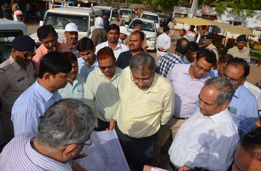 inspection of jhansi railway station by gm