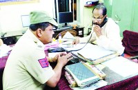 लाख का सोना पार होने का मामला सामने आया