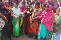 आंगनबाड़ी कार्यकर्ता व सहायिका अब प्रदेश स्तर में जंगी प्रदर्शन करने के लिए रायपुर कूच कर गए