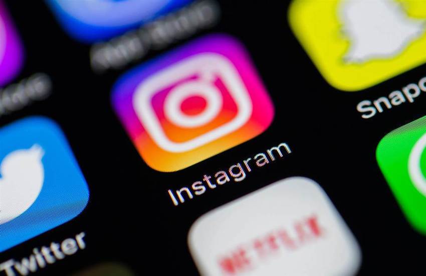INSTAGRAM