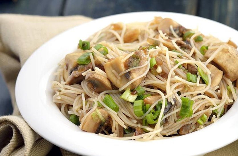Hakka mushrooms with rice noodles recipe