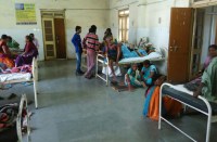 जिला अस्पताल में बढ़ रहे मरीजों की संख्या
