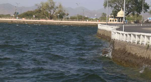 lake fatehsagar