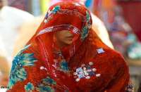 महिला को घर से दूर एक टीनशेड के कमरे में ले गए और दोनों पैर बाधकर बुरी तरह पीटा फिर पिलाया जहर