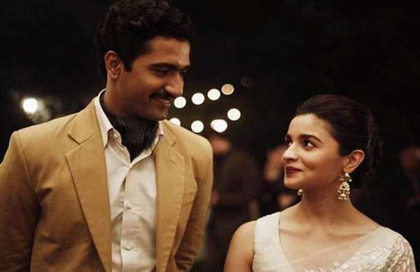 WHAT! 'RAAZI'  के लिए घंटो तक इस काम की TRAINING लेती रहती थी आलिया