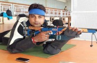  मुकेश कमाण्डों