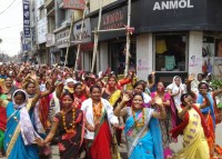 Anganwadi workers dance