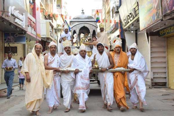 panchkalayanak mahotsav krishan nagar vasupujya jain mandir satna
