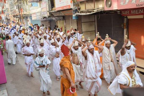 panchkalayanak mahotsav krishan nagar vasupujya jain mandir satna