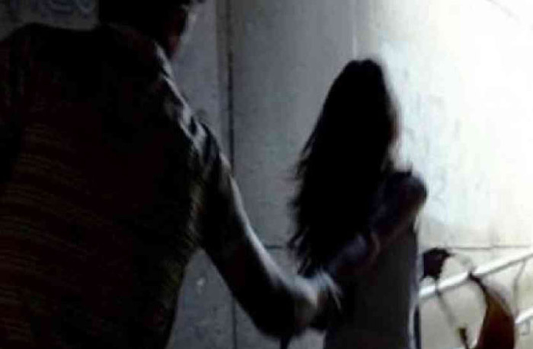 Woman gang rape after kidnapping in Baddupur Barabanki UP news