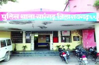 आखिर क्यों रात में दो लोगों ने घर में घुस कर सरपंच पति की रॉड व डंडे से कर दी पिटाई, पढि़ए खबर...