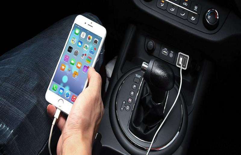 mobile charging on car
