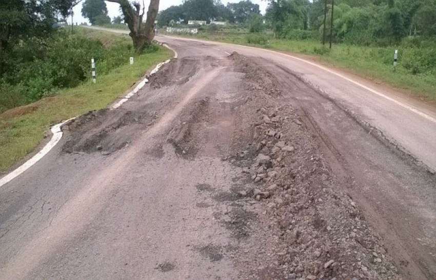 damage roads in udaipur