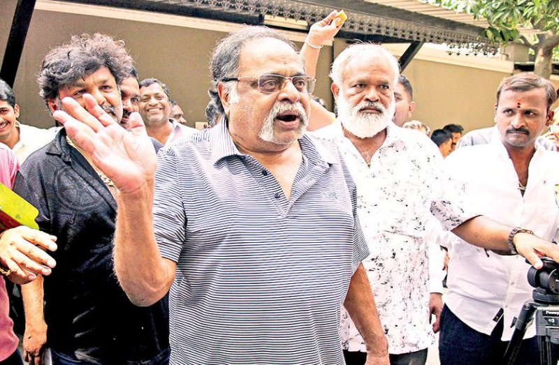 कन्नड़ फिल्म अभिनेता और पूर्व मंत्री एम एच अंबरीश