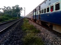 A sleeper coach missing from express train,Be careful, cheating you