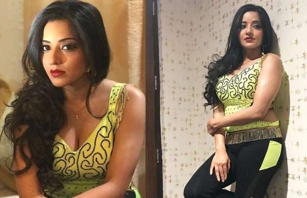 भोजपुरी एक्ट्रेस मोनालिसा ने लाल गाउन में डाली ऐसी तस्वीर, इंस्टाग्राम यूजर्स करने लगे गालीगलौच