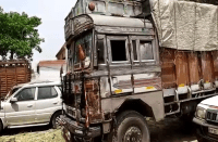 truck driver murder in kausambi