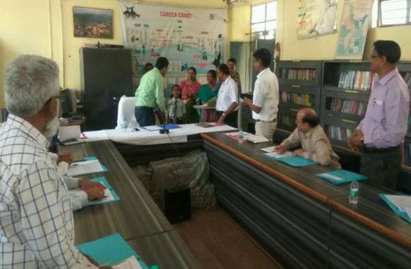 Photo Gallery : कलेक्टर ने छात्रों से कहा- सीखने की क्षमता को कभी कम न होने दें