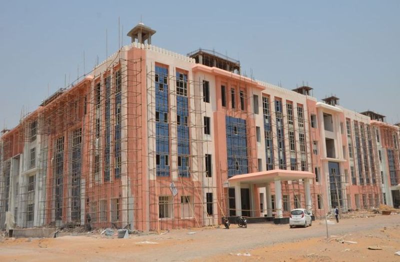 churu medical college