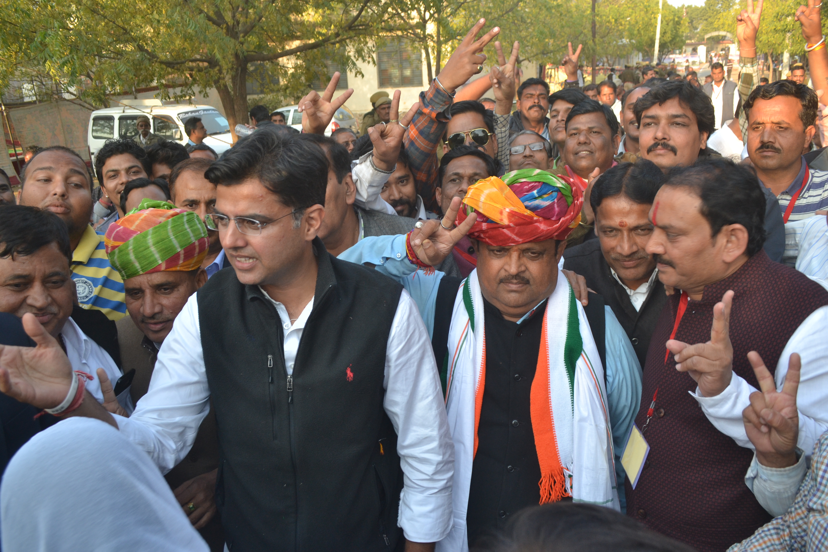 shahnawaz hussain attack on congress