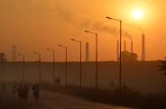 शहर के मुख्य मार्गों के साथ मोहल्लों के भी लाइट बंद
