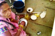 नाराज मरीज के परिजनों ने अस्पताल में हंगामा मचाया