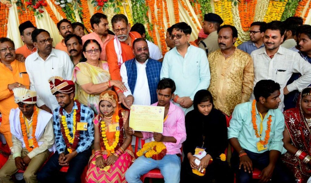 मंत्री स्वामी प्रसाद मौर्या ने राहुल, अखिलेश और मायावती पर किसा जुबानी हमला, पीएम मोदी की तरह बनने के लिए लग जाएंगे कई दशक