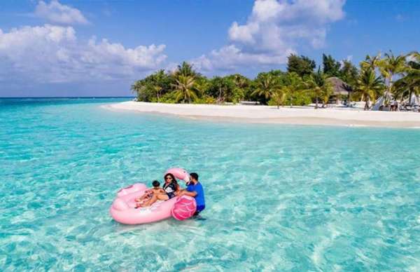 PICS: शिल्पा शेट्टी की इन बिकनी फोटोज को देख यकीन नहीं कर पाएंगे कि उनकी उम्र 42 है