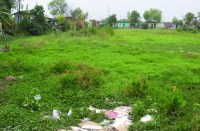 रामसागरपारा के तीन एकड़ का एकलौता तालाब पूरी तरह से सूख चुका है