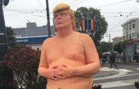 अमरीकी राष्ट्रपति डोनाल्ड ट्रंप की न्यूड स्टैच्यू