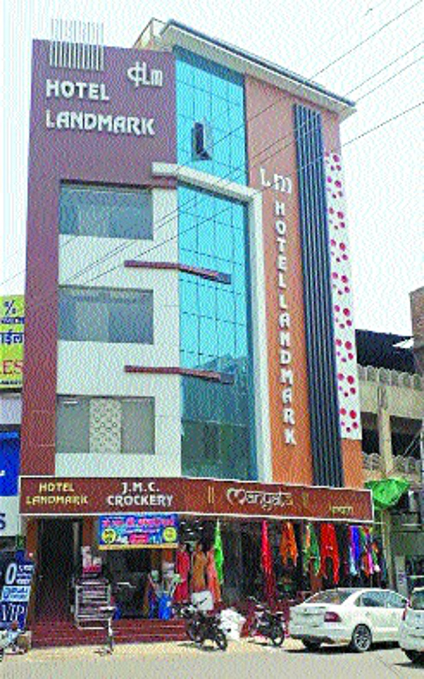 hotel land mark