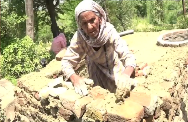 swacch bharat mission 87-year-old woman making toilet near home