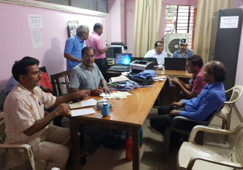 Babu arrested for child development of two thousand taka bribe