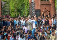 amu protest