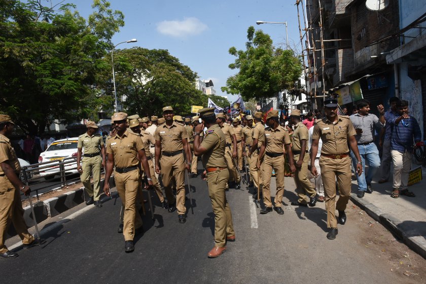 Hundreds of DMK activists arrested for encroaching DGP's office