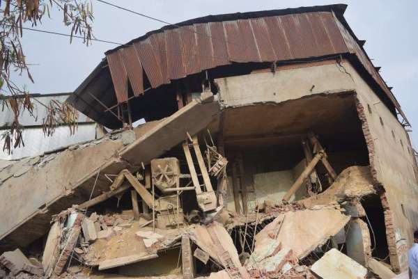 10 किलो विस्फोटक लगाकर गिराई गई ये बिल्डिंग, हादसे की देखें ताजा तस्वीर