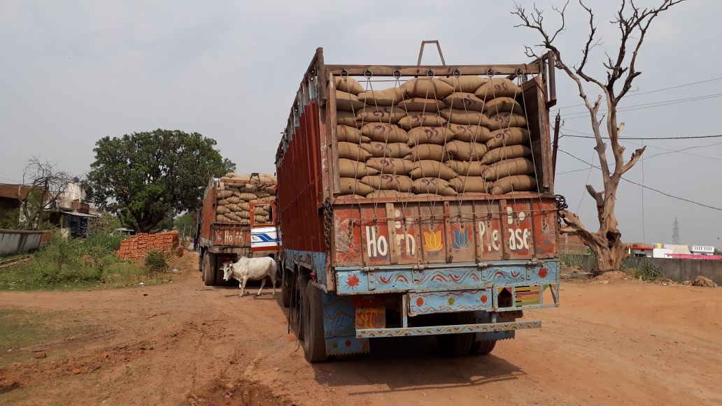 Warehouse: Truck parked for several days to unload wheat