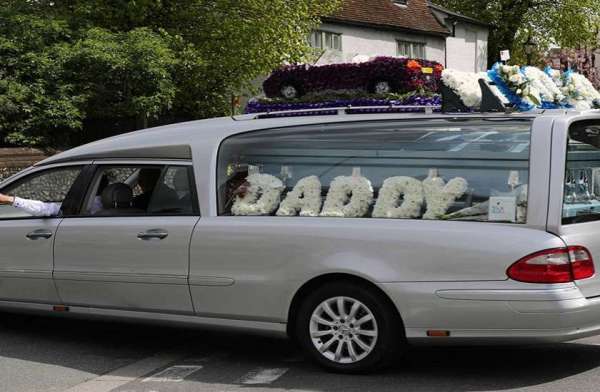 London,Ajab Gajab News in Hindi,Henry Vincent most wanted criminal funeral,funeral for burglar,lavish funeral,