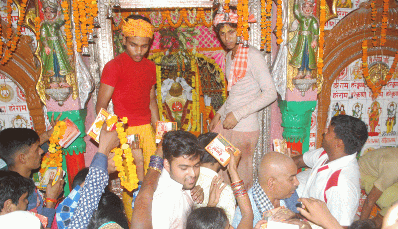 Jyeshth Mas Ka bada Mangal Celebrated In ayodhya