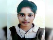 Suicide Girl sikar