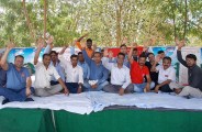 Railway employees begin fasting