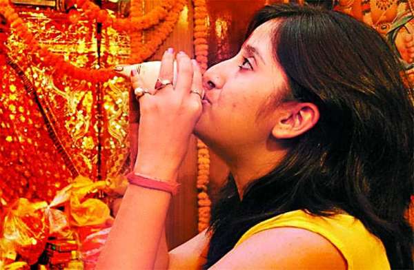शंख बजाने से संवरती सेहत