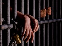 In this jail of Madhya Pradesh, prisoner is more, place is less