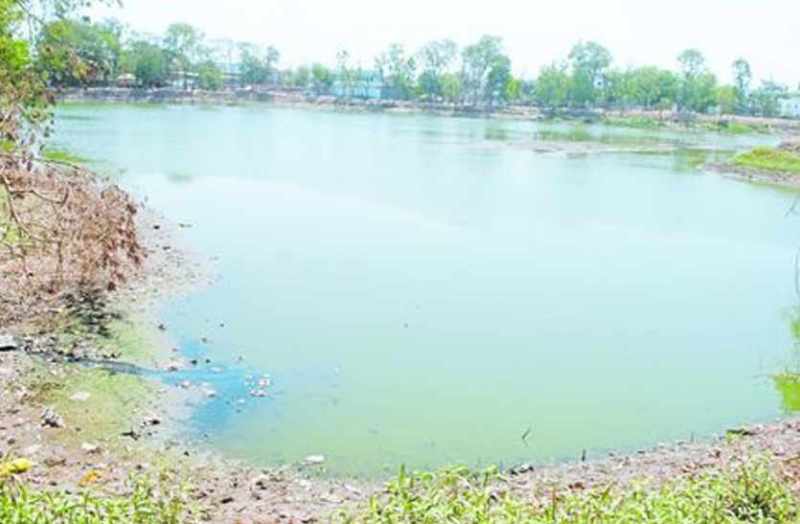 body of the old man found near pond in bhilwara